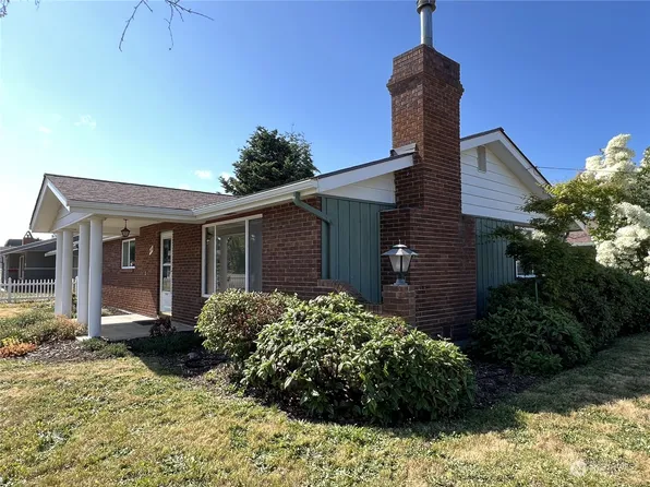 408 W Hemlock Street, Sequim, WA 98382