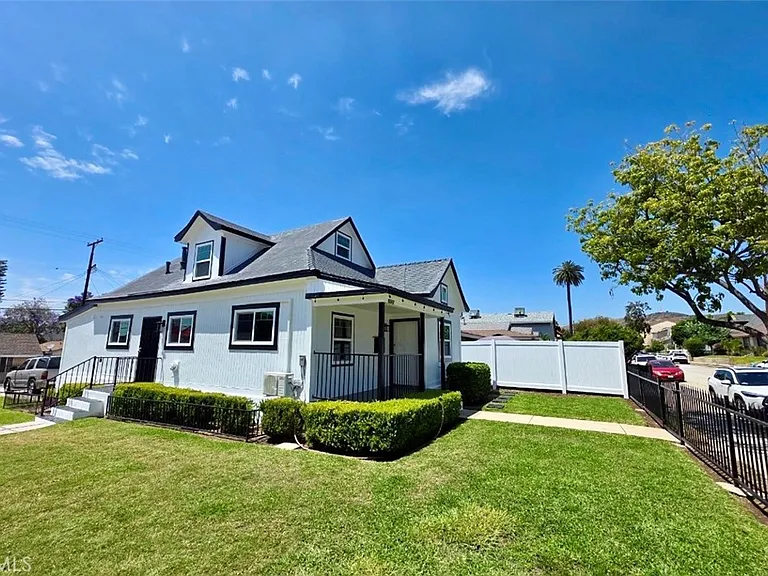 6741 S Newlin Ave #A — Photo 11