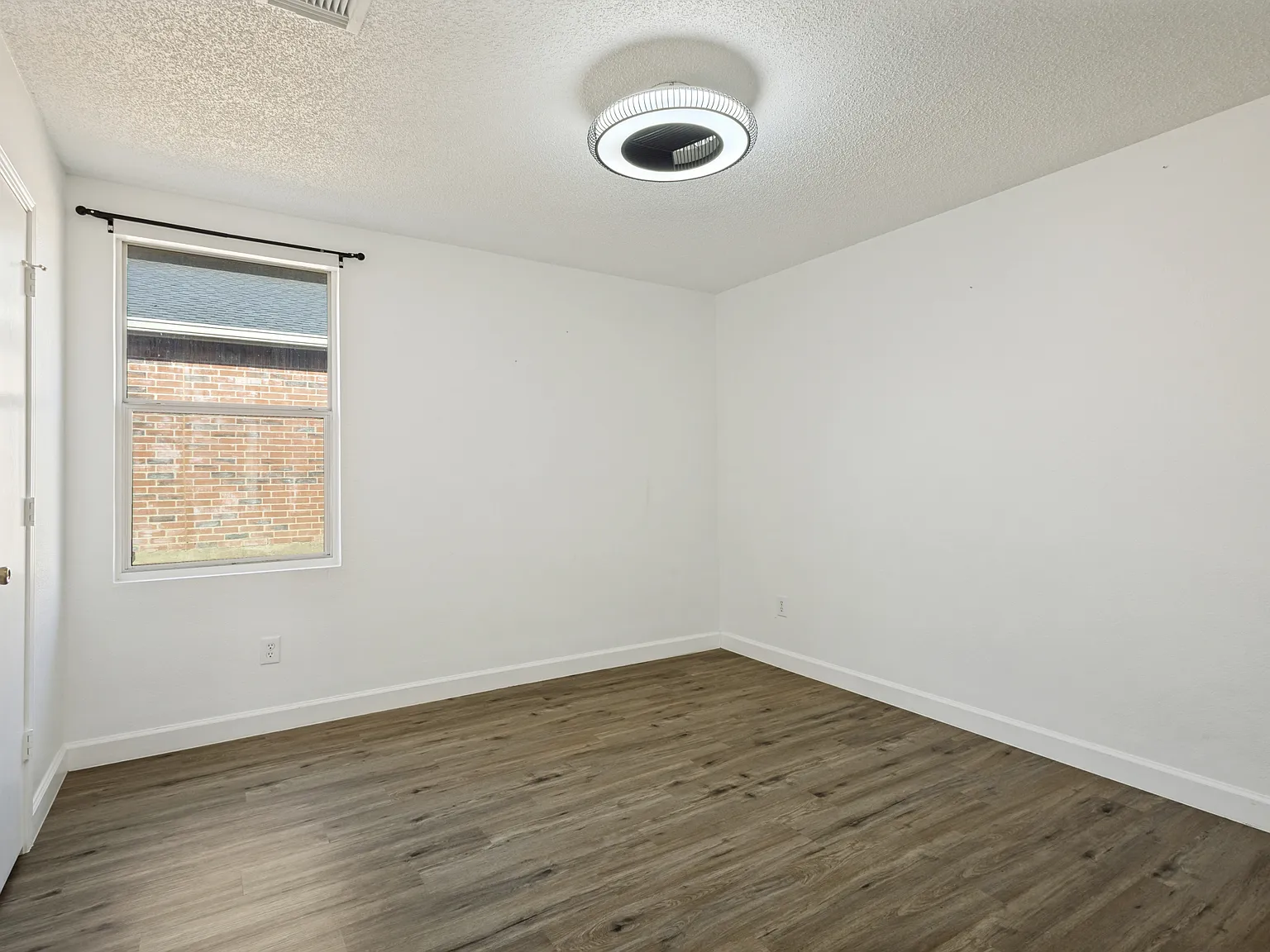 3 bed, 1518 sqft, $2,200 — Photo 3