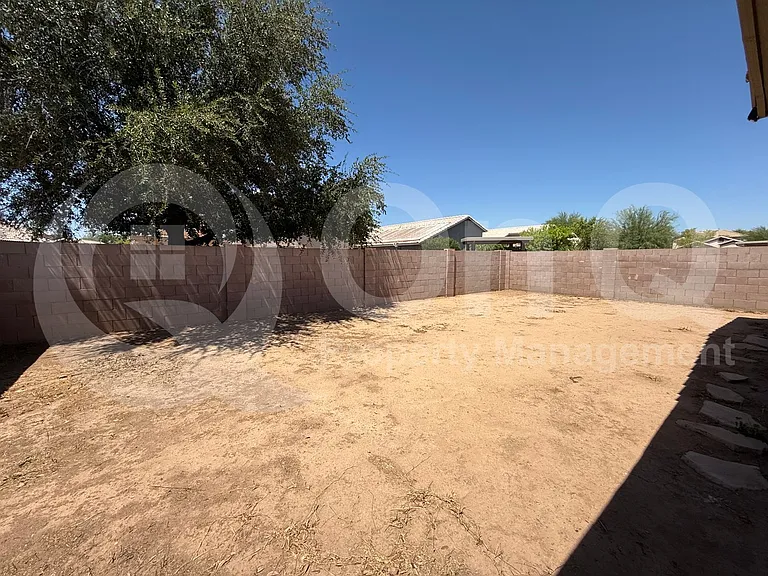 11420 W Sheridan St — Photo 21