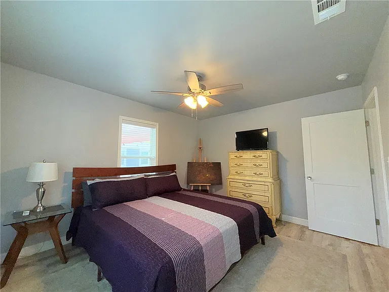 455 Louisiana Ave — Photo 17
