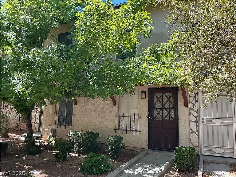 3968 Voxna St — Photo 2