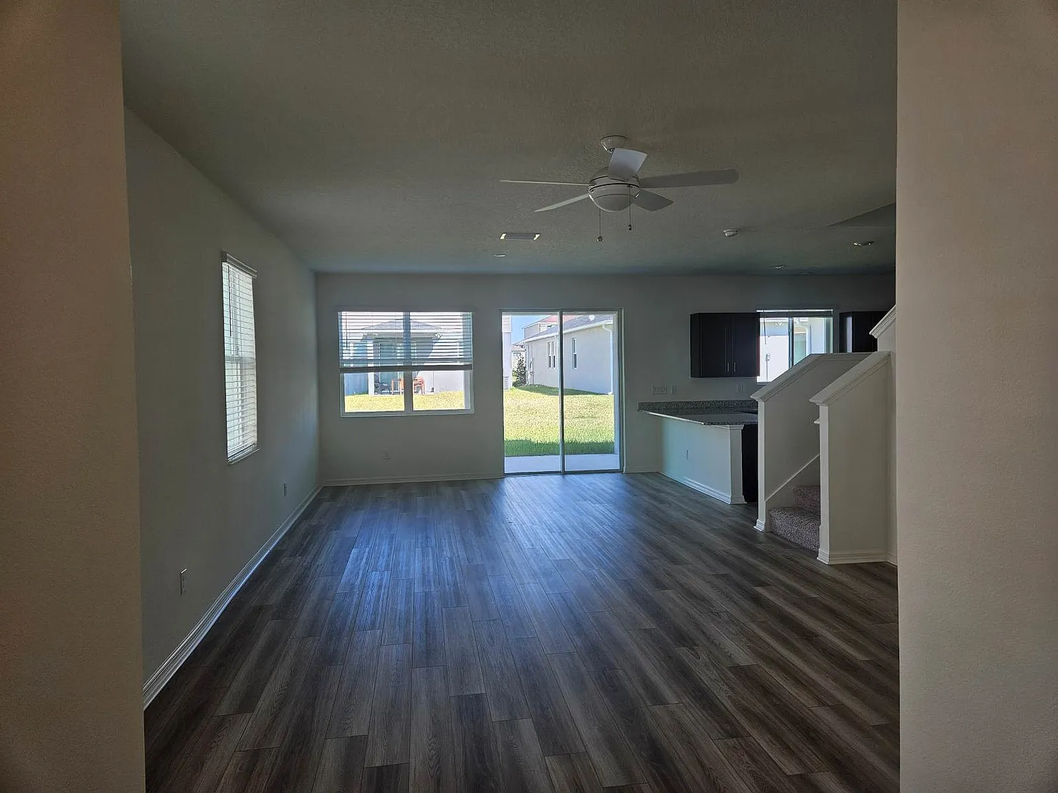 3 bed, 2.5 bath, 2107 sqft, $3,400 — Photo 3