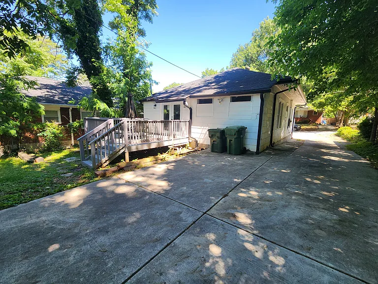 1116 Montreat Ave SW #MAIN — Photo 15