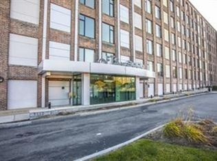 147 Centre St APT 501, Brockton, MA 02302