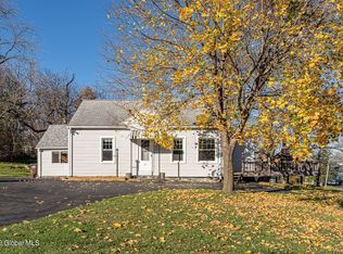 21 Beaver Dam Rd, Selkirk, NY 12158