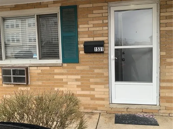 1531 Lee Terrace Dr, Wickliffe, OH 44092
