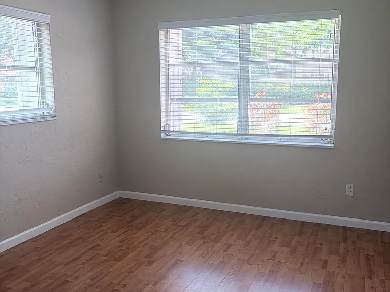 7302 Westwood Dr — Photo 9