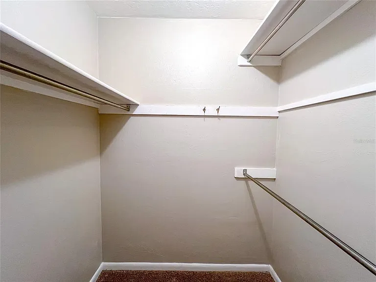 720 SW 77th Ter — Photo 10