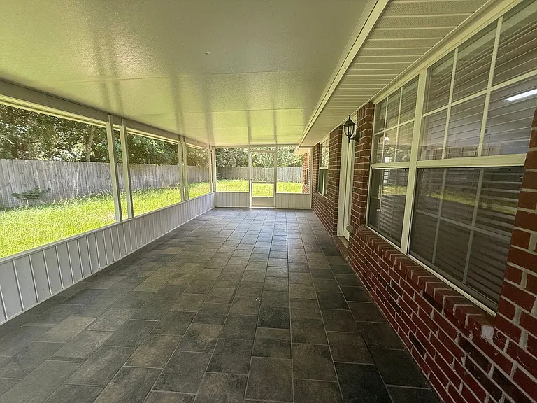 4902 Chads Cir — Photo 22