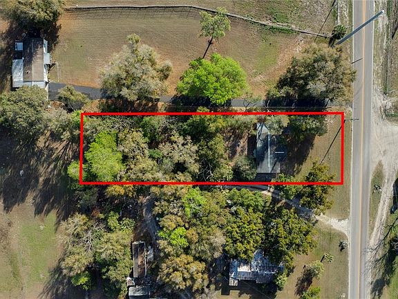 3rd image of 1833 W McCormick Rd