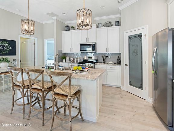4th image of 110 Grand Reserve Dr