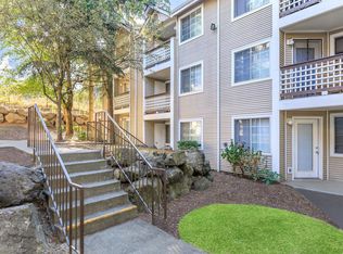 5700 S 129th St APT C103, Seattle, WA 98178