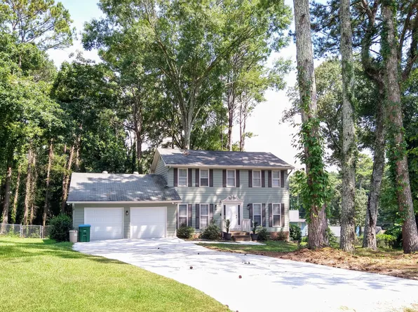 4376 Rebel Ct, Snellville, GA 30039