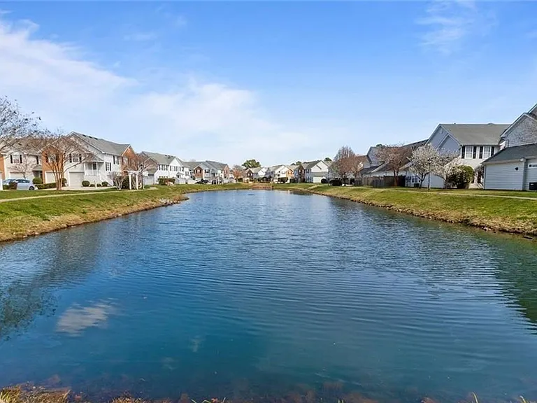 2110 Portofino Ct — Photo 15