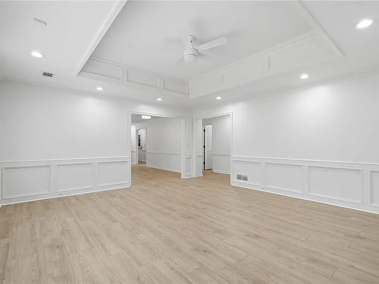 330 Carybell Ln — Photo 10