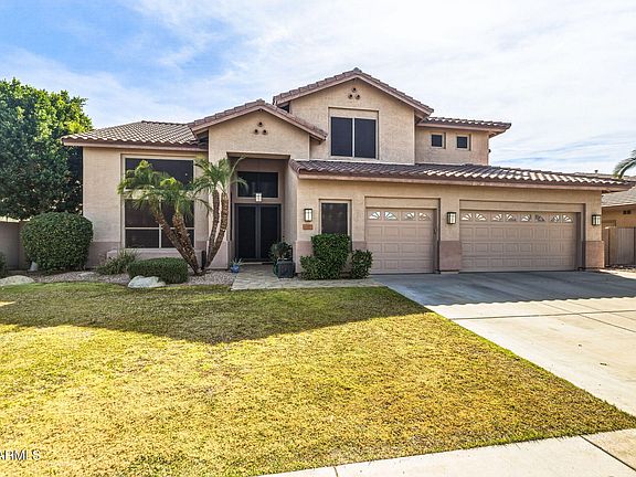 4th image of 6211 W MCRAE Way