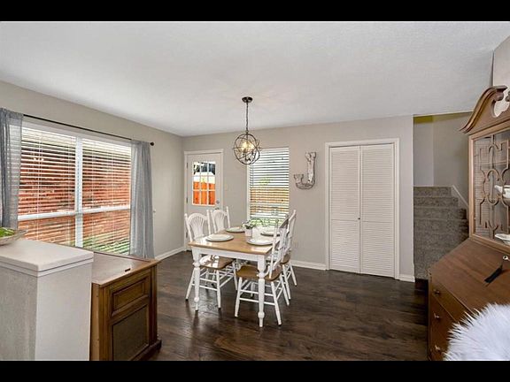 3rd image of 2016 Raven Ln