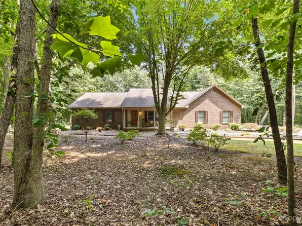 3016 Arrowhead Trl, Maiden, NC 28650