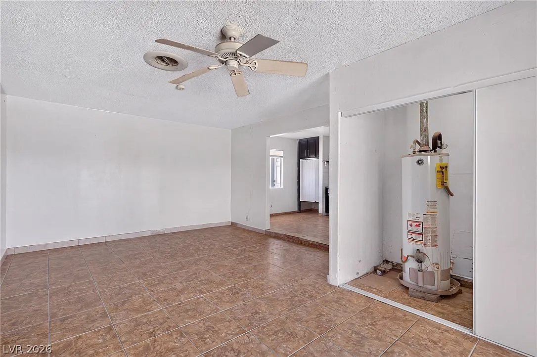 3 bed, 2.0 bath, 1214 sqft, $1,750 — Photo 4