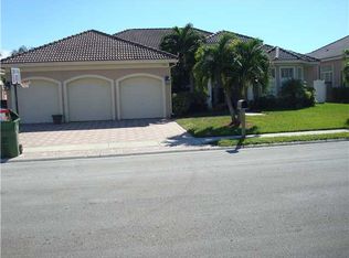 15960 SW 14th St, Pembroke Pines, FL 33027