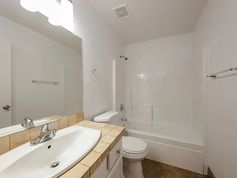 10313 N 94th Ln — Photo 13