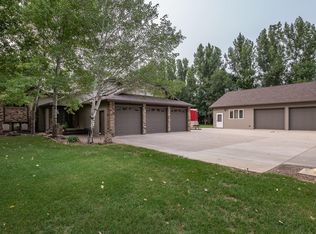 3709 Bottom Rd, Bismarck, ND 58504