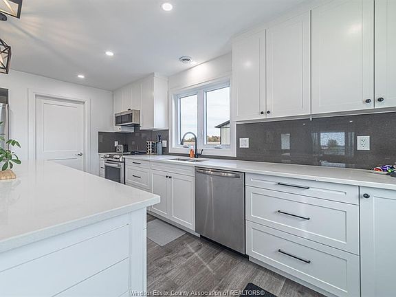 4th image of 9240 Broderick Rd