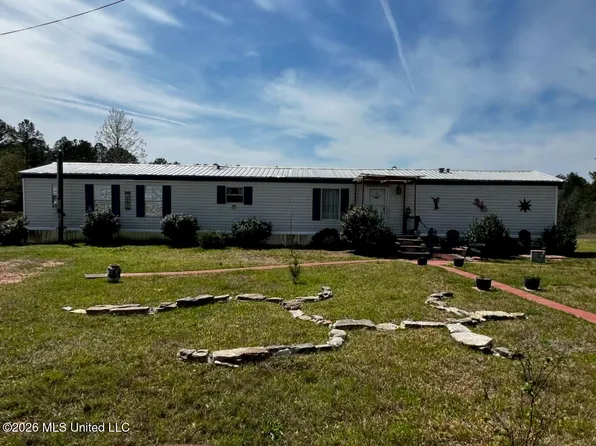 153 C F Eubanks Rd, Lucedale, MS 39452