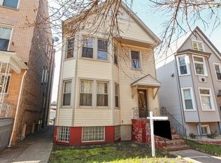 2419 W Leland Ave, Chicago, IL 60625