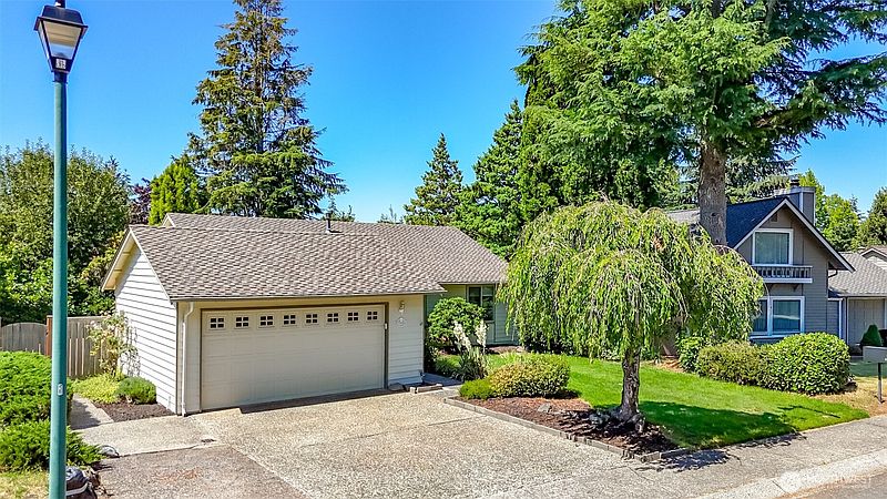 3rd image of 17229 160th Avenue SE