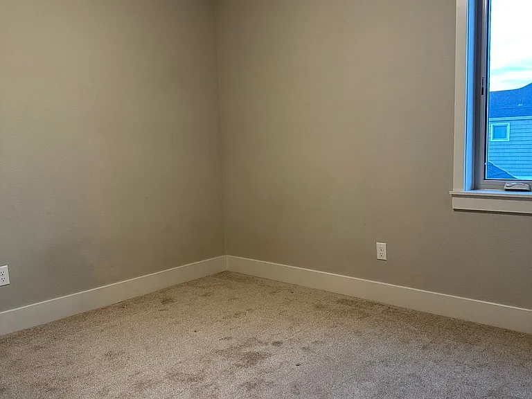 16082 NW Ashfield Dr — Photo 22