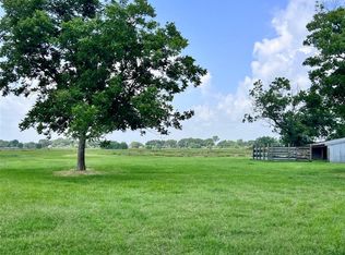 1315 Woody Ln, Sealy, TX 77474