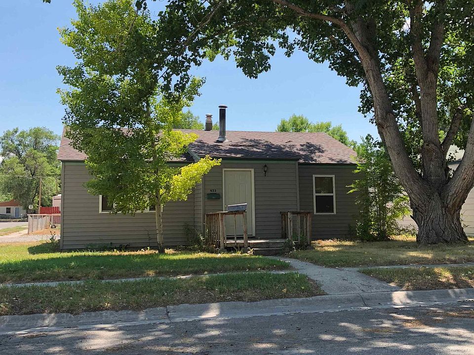 1st image of 923 E Roosevelt Ave