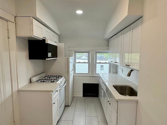 3rd image of 1623 Kennellworth Pl Floor 2