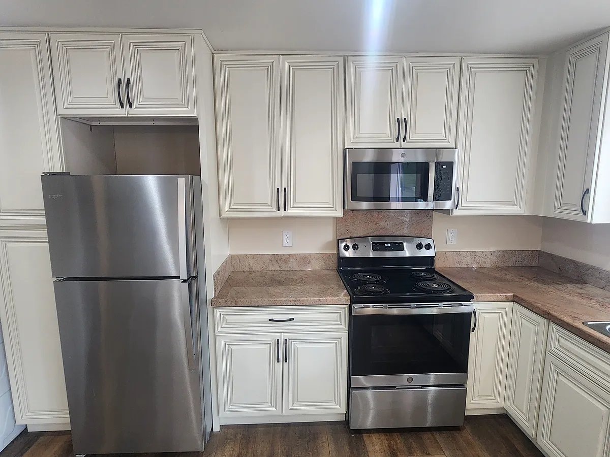 Building Photo - 560 Tilling Way #2