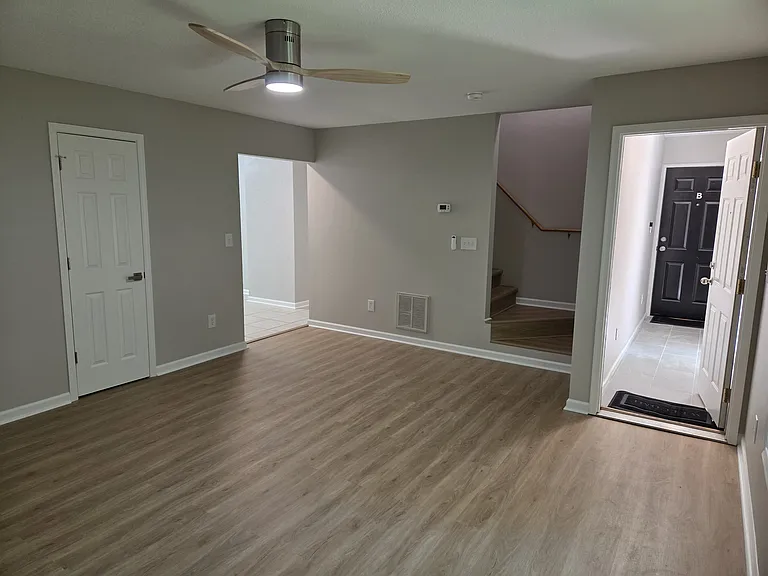 59 Tampa Ave #A — Photo 7