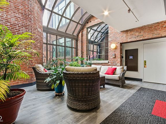4th image of 430 N Park Ave Unit 513