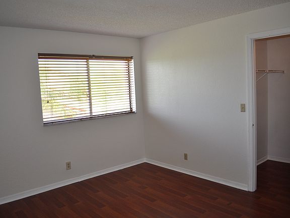 5th image of 3450 Pinewalk Dr N APT 438