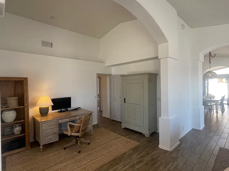1706 S Gilmore Cir — Photo 5