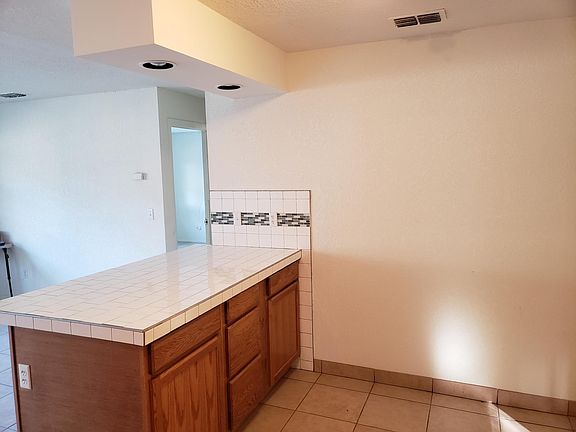 3rd image of 15528 Alma Ave APT A