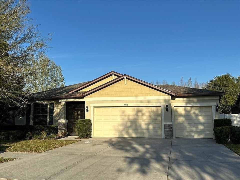 1st image of 2206 Landside Dr