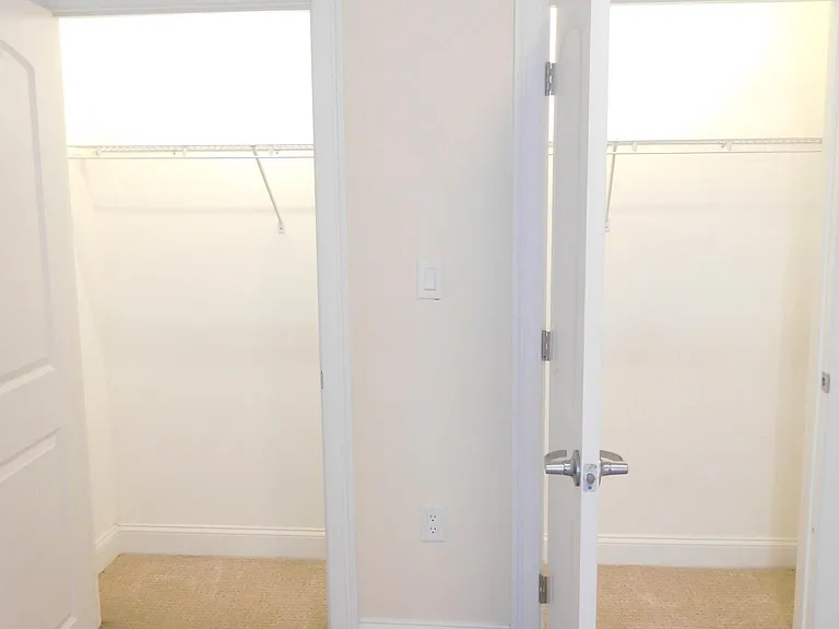 315 Broadway — Photo 16