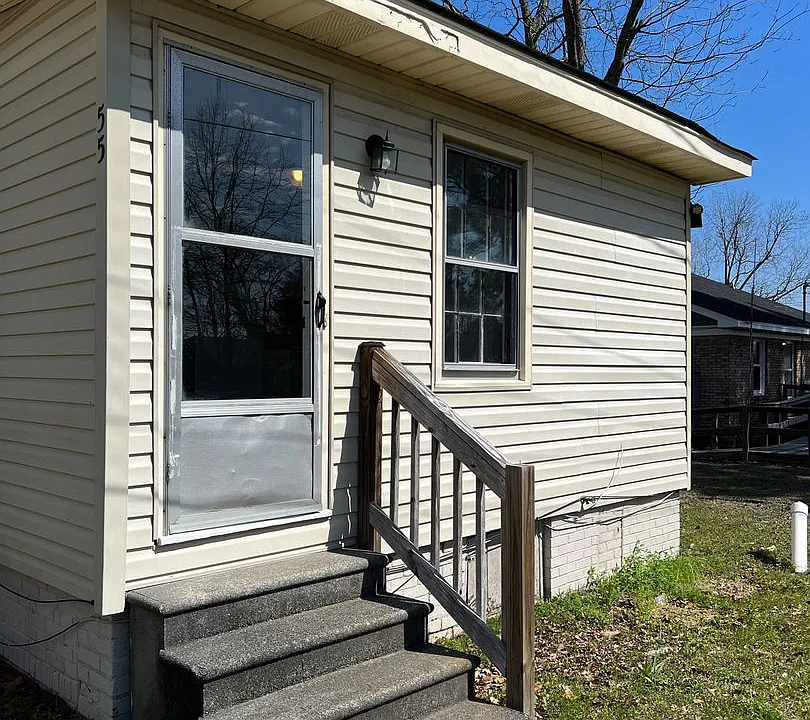55 W Washington St