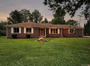 45440 Wakefield St, Shelby Township, MI 48317