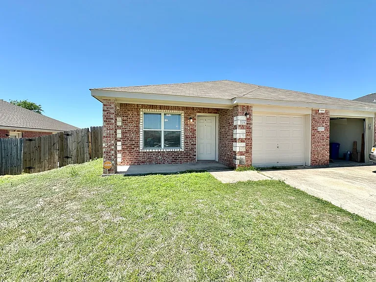 4300 Elms Run Cir — Photo 1