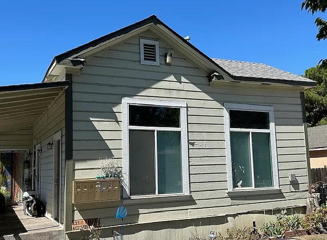 14th Street-421 — Photo 3