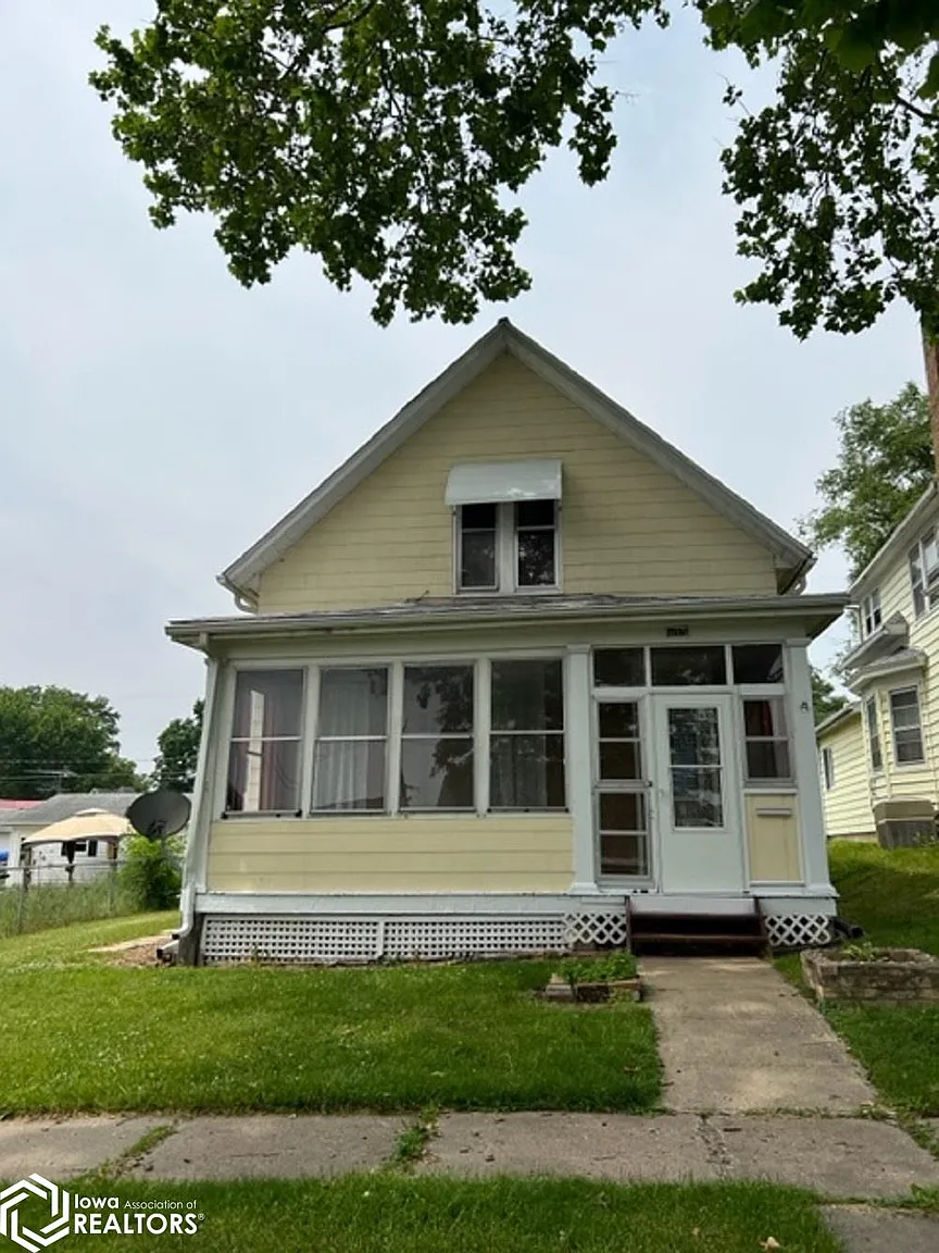 615 S Central Ave photo 1
