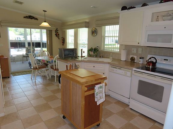 3rd image of 1891 Crane Point Dr #338
