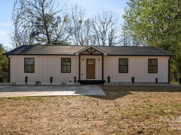 6354 State Highway 126, Nebo, NC 28761